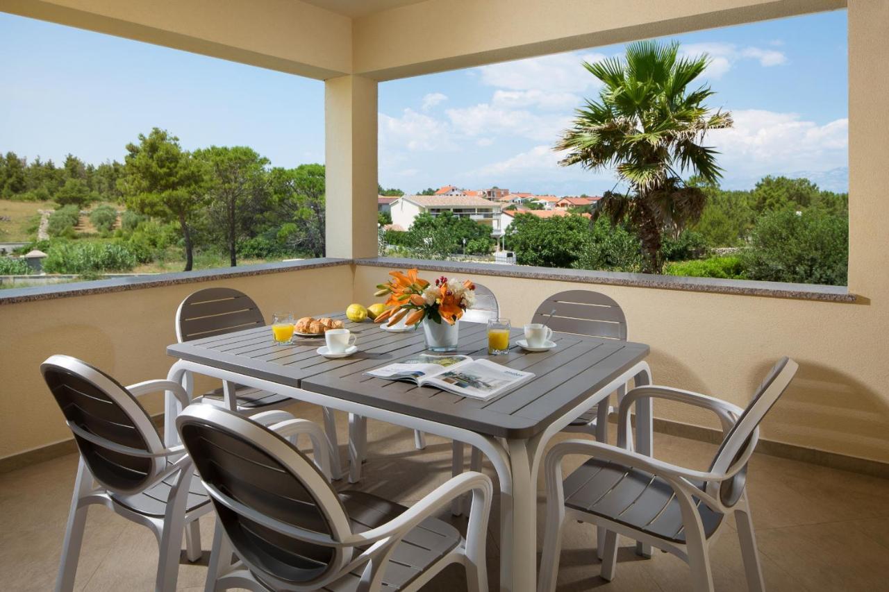 Villa Malibu One วีร์ ภายนอก รูปภาพ
