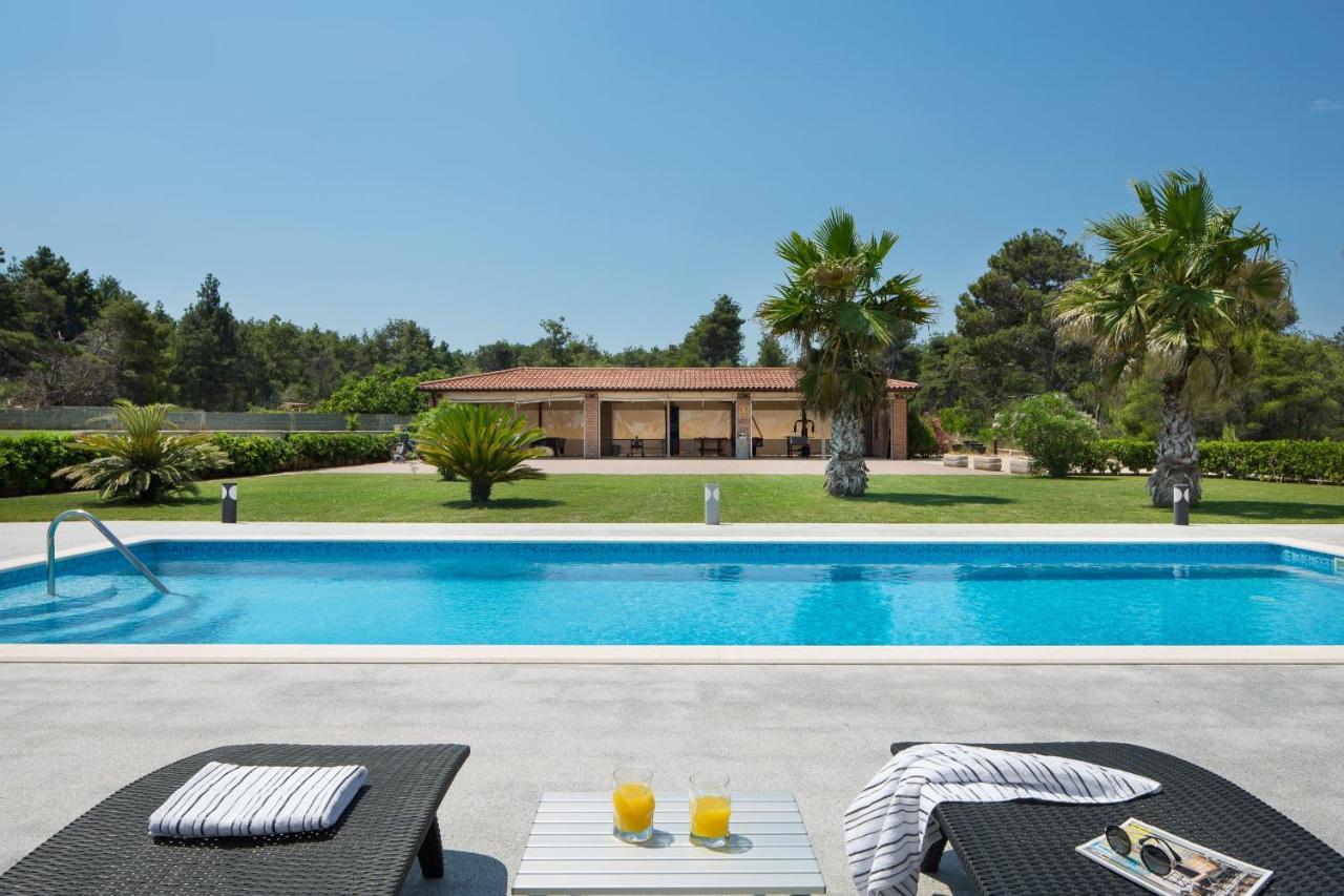 Villa Malibu One วีร์ ภายนอก รูปภาพ
